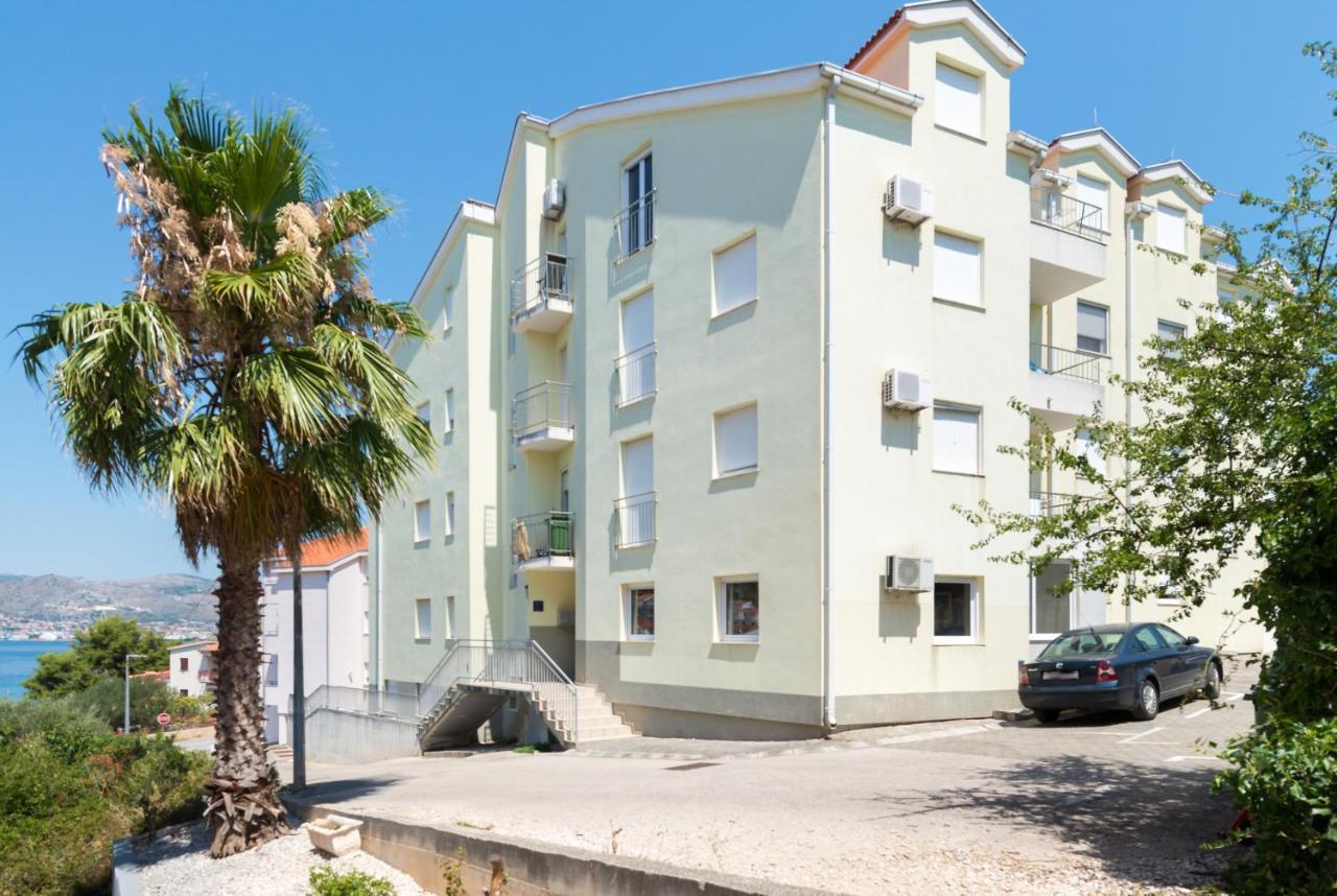 Apartment Marina Trogir Bagian luar foto
